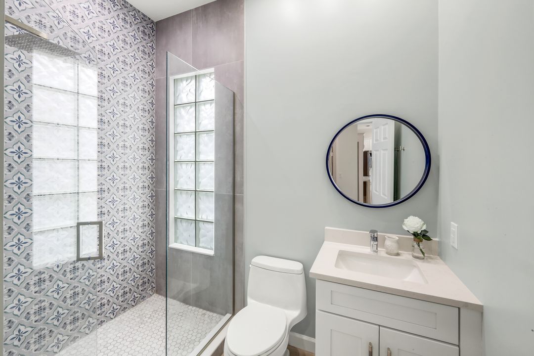 4453 Novato Ct, Naples, FL 34109