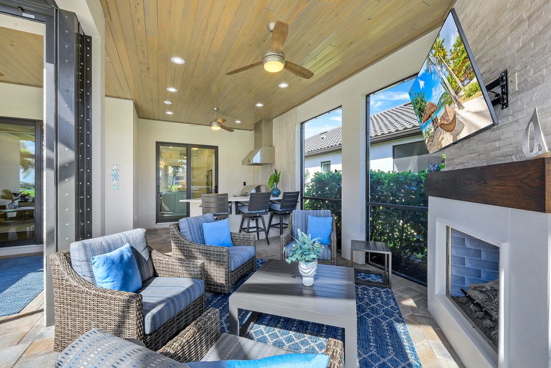 9500 Montelanico Loop, Naples, FL 34119