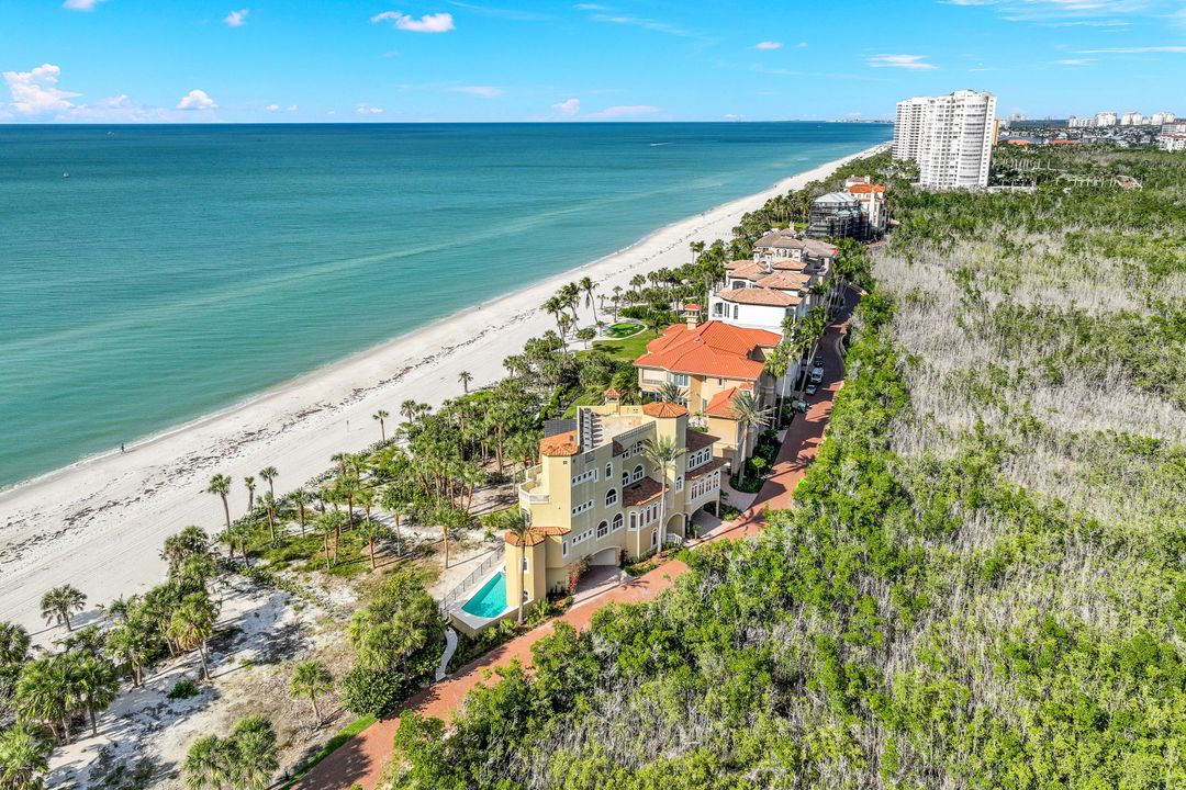 7425 Bay Colony Dr, Naples, FL 34108