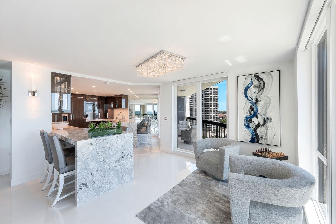 4551 Gulf Shore Blvd N #1003, Naples, FL 34103