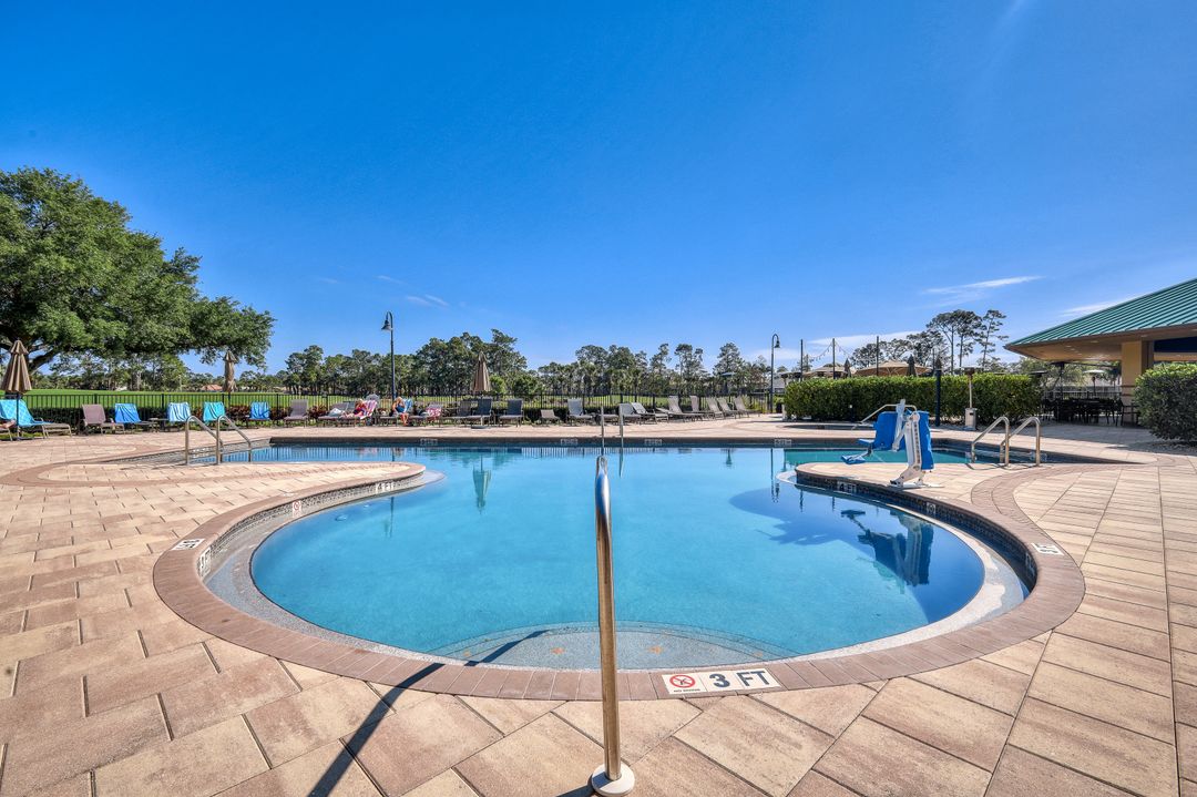 4000 Loblolly Bay Dr #302, Naples, FL 34114