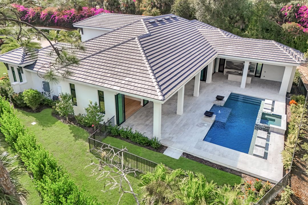 3891 Brynwood Dr, Naples, FL 34119