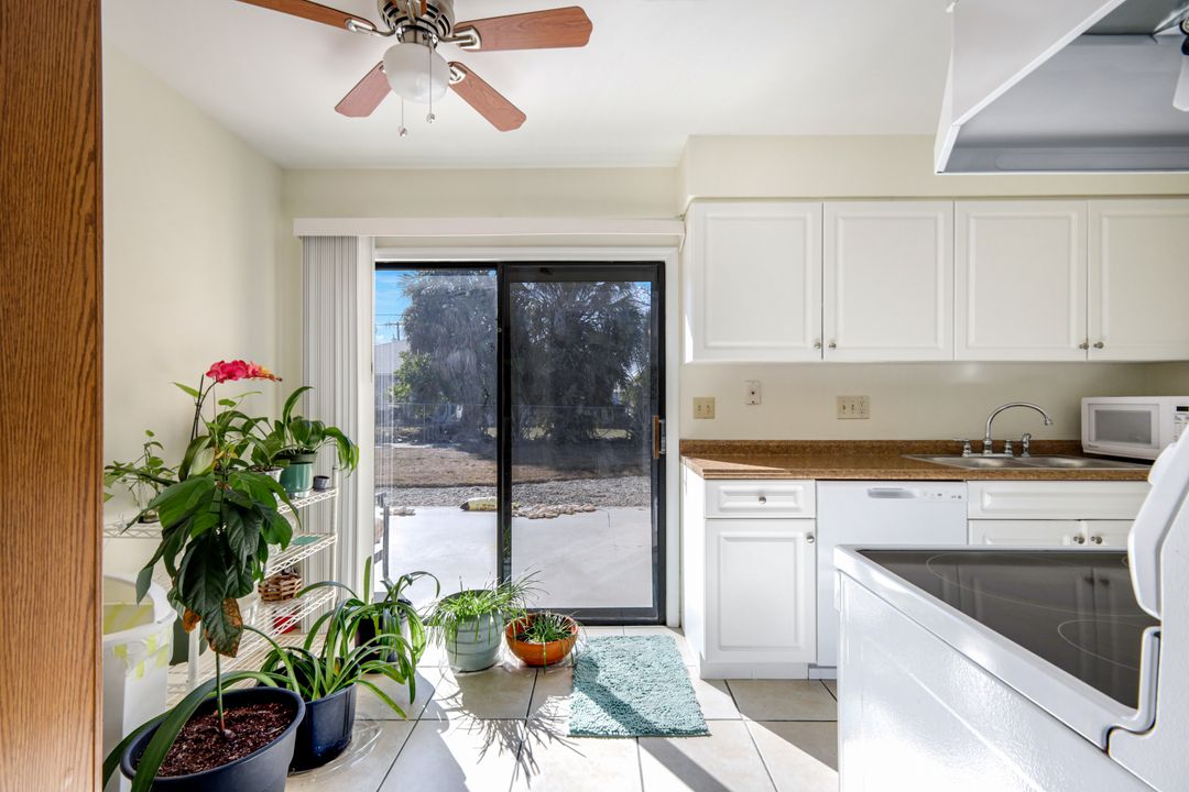 1410 SE 8th Ave, Cape Coral, FL 33990