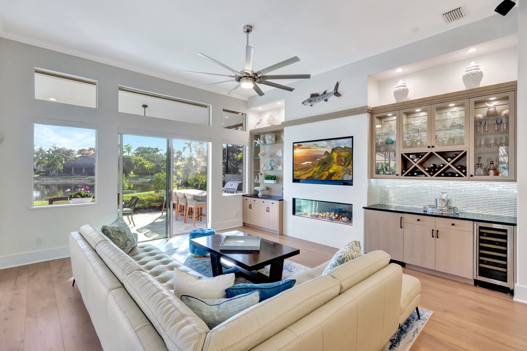 3601 Glenwater Ln, Bonita Springs, FL 34134