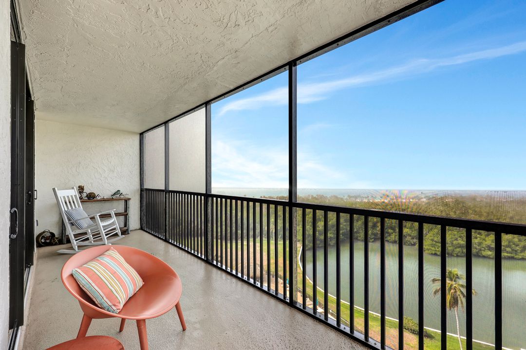 11 Bluebill Ave #1005, Naples, FL 34108