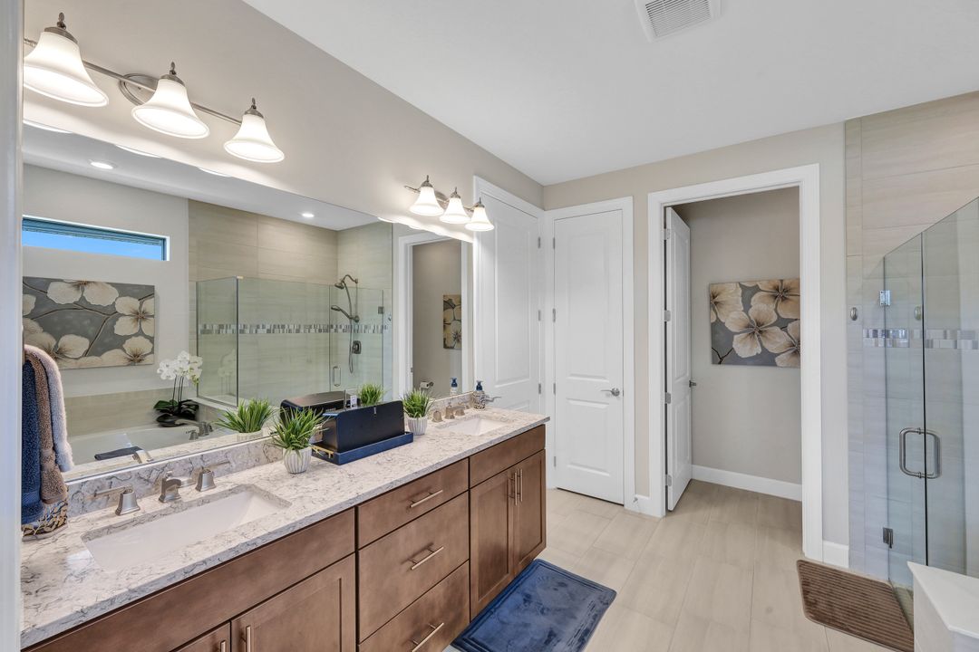 19184 Aqua Shore Dr, Fort Myers, FL 33913