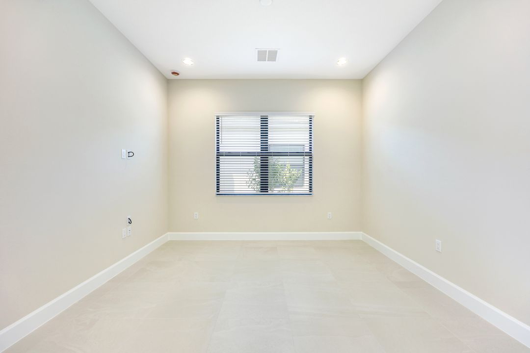 12650 Alderson Ave, Estero, FL 33928