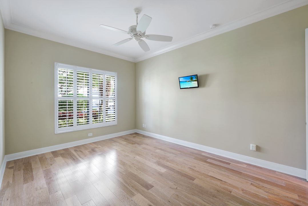 28625 Pienza Ct, Bonita Springs, FL 34135