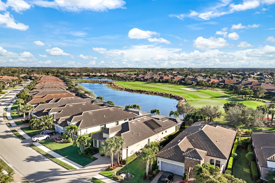 9368 Terresina Dr, Naples, FL 34119