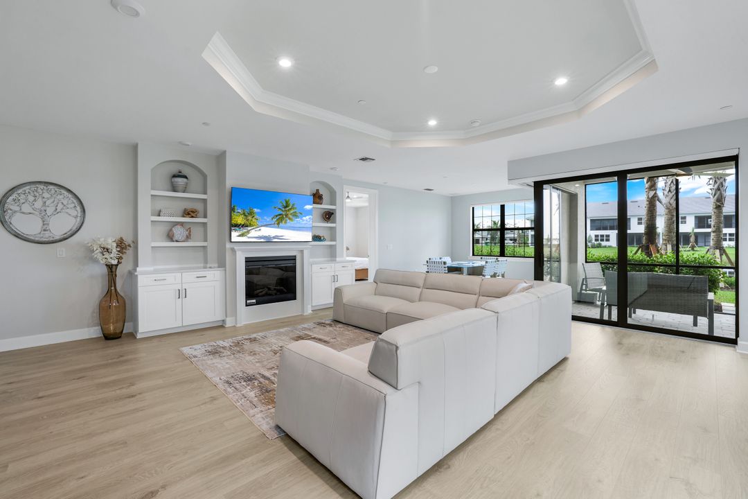 15336 Lucerna St #104, Naples, FL 34114