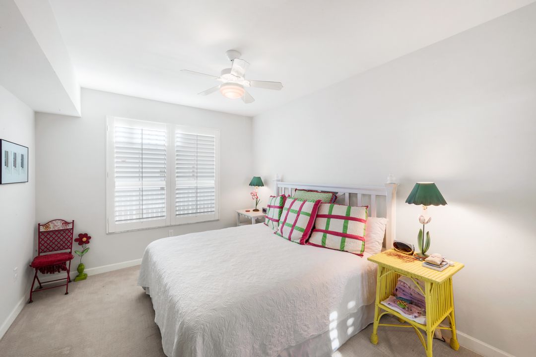 325 Dunes Blvd #605, Naples, FL 34110