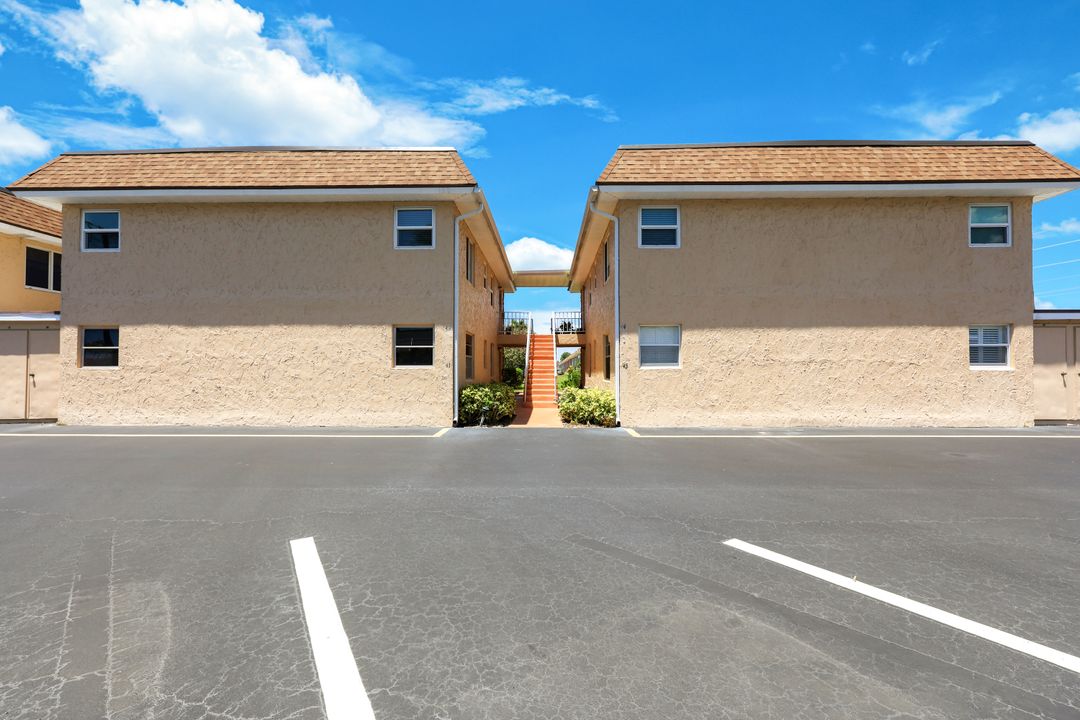 1400 Pompei Ln #42, Naples, FL 34103