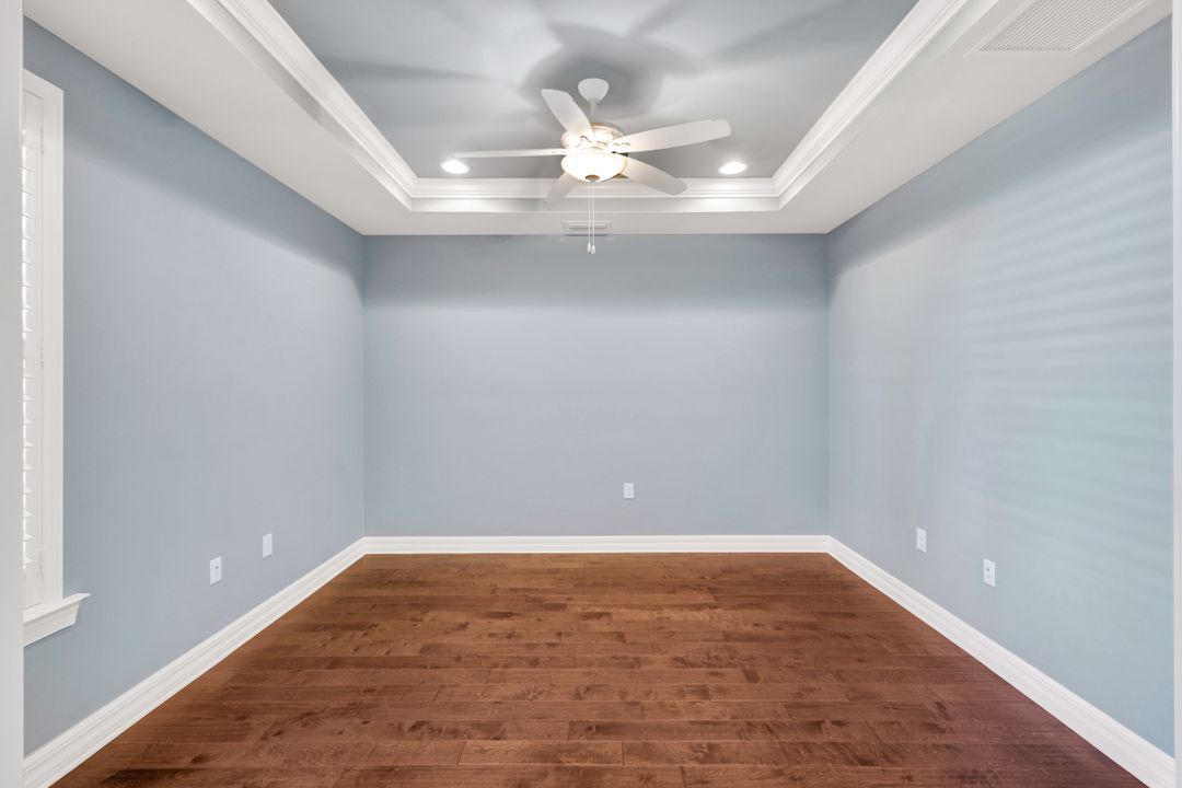 11807 Dixon Dr, Fort Myers, FL 33913