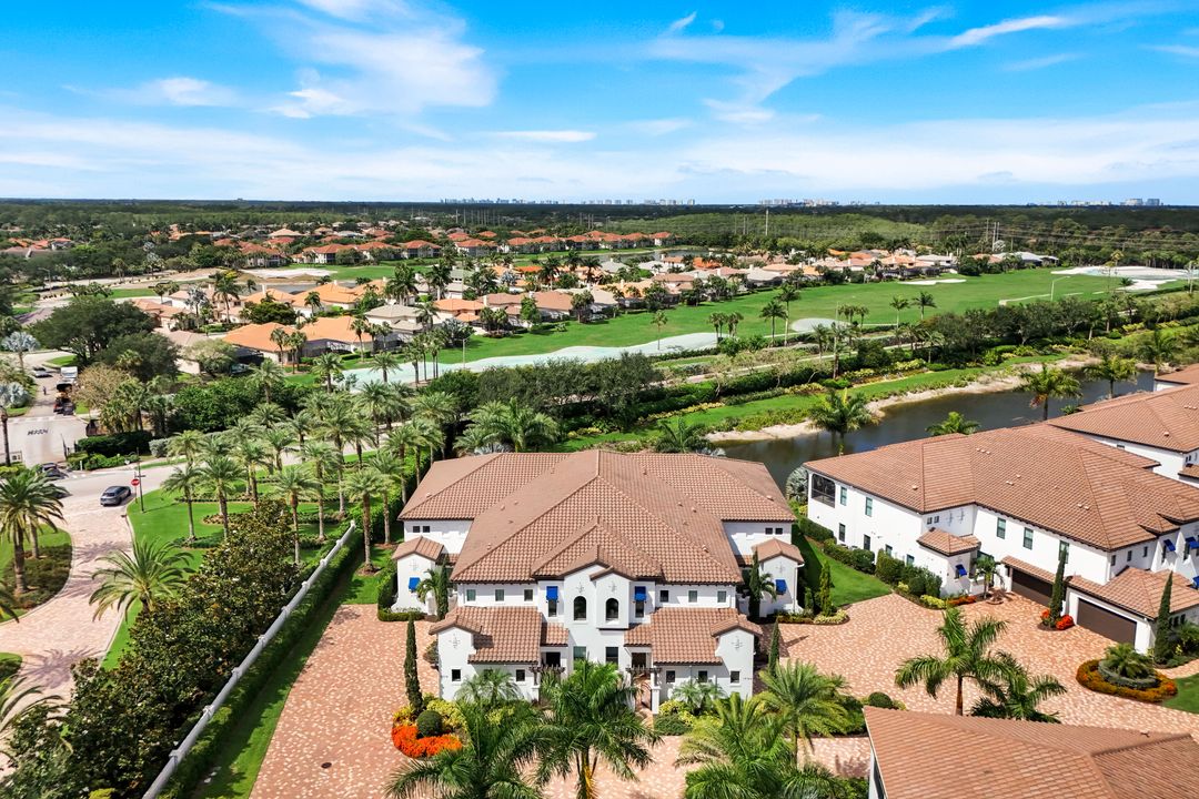 16358 Corsica Way #201, Naples, FL 34110
