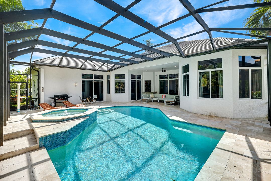 8133 Lowbank Dr, Naples, FL 34109
