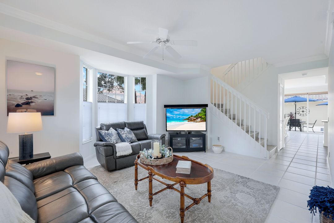 6214 Towncenter Cir, Naples, FL 34119