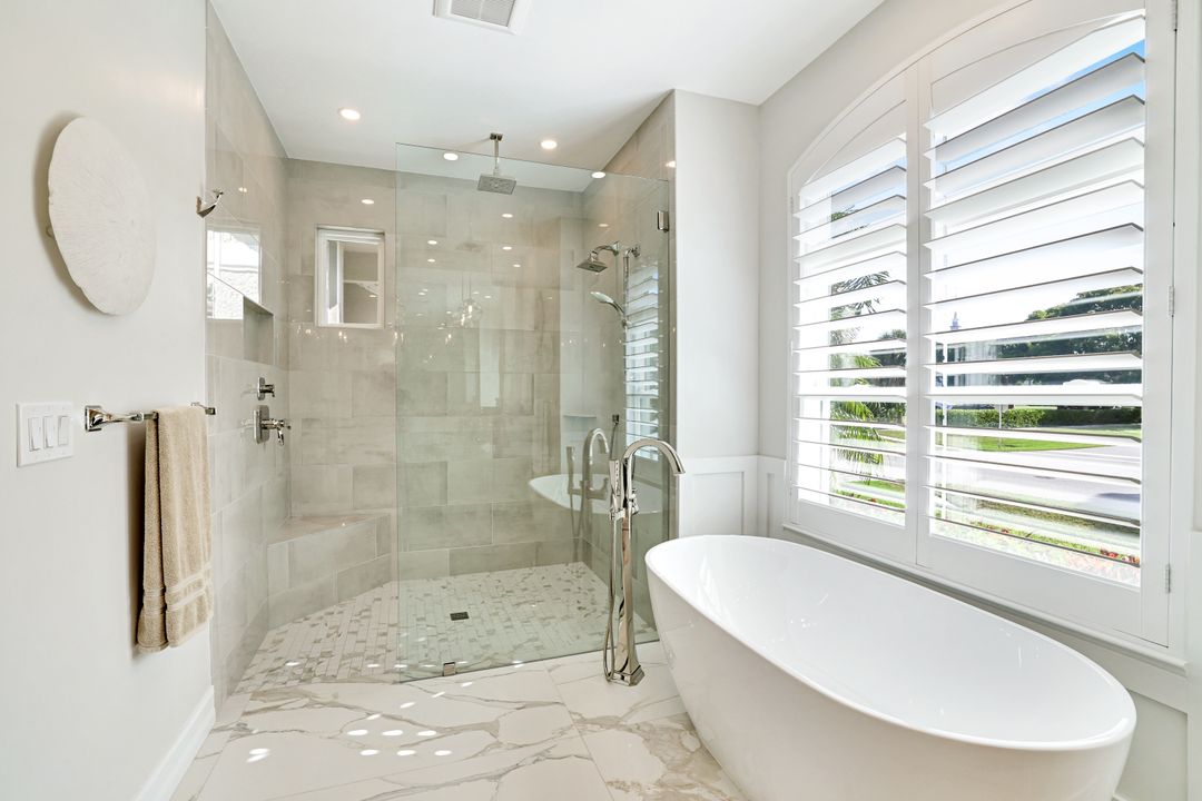 820 Giralda Ct, Marco Island, FL 34145