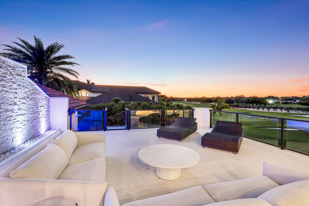 16725 Prato Way, Naples, FL 34110