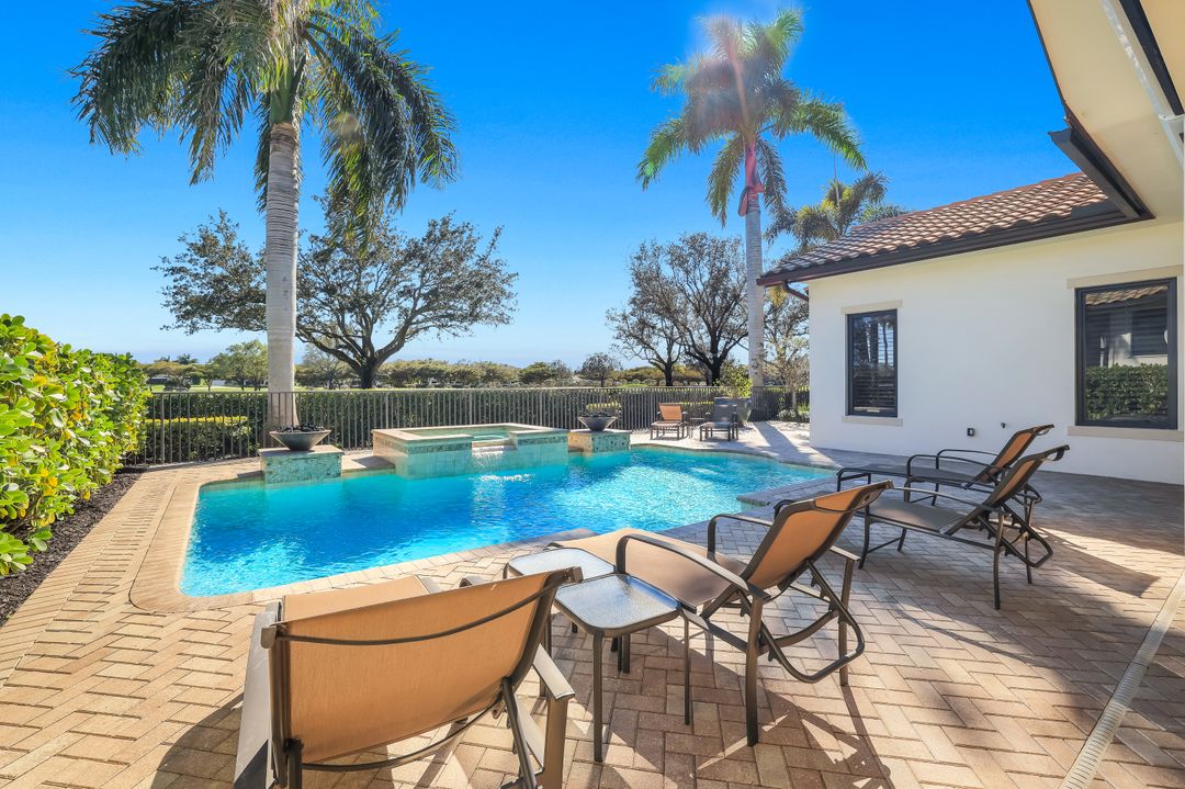 16812 Brightling Way, Naples, FL 34110