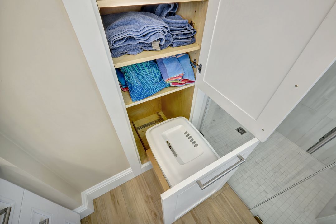 1799 Langford Ln, Naples, FL 34109