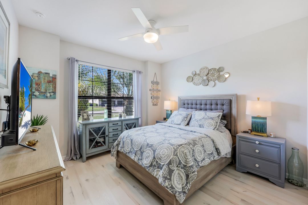 17476 Ashcomb Wy, Estero, FL 33928