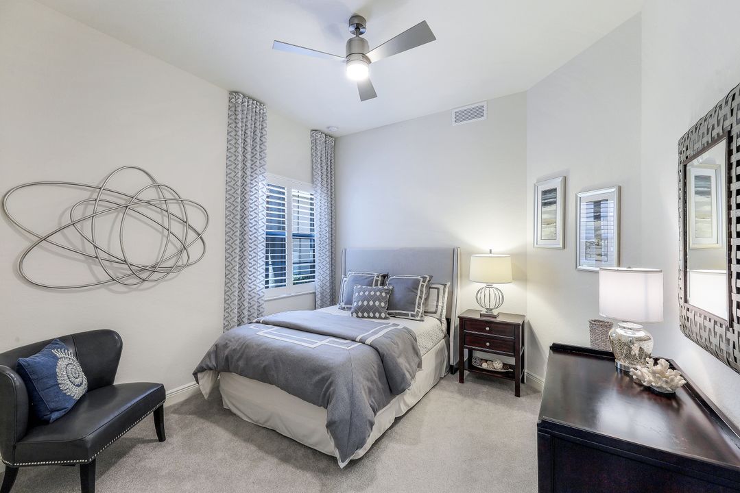 604 El Camino Real #101, Naples, FL 34119