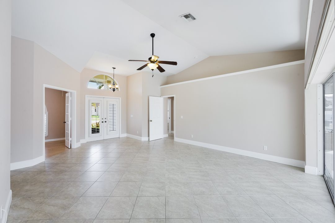 142 Saxon St, Marco Island, FL 34145
