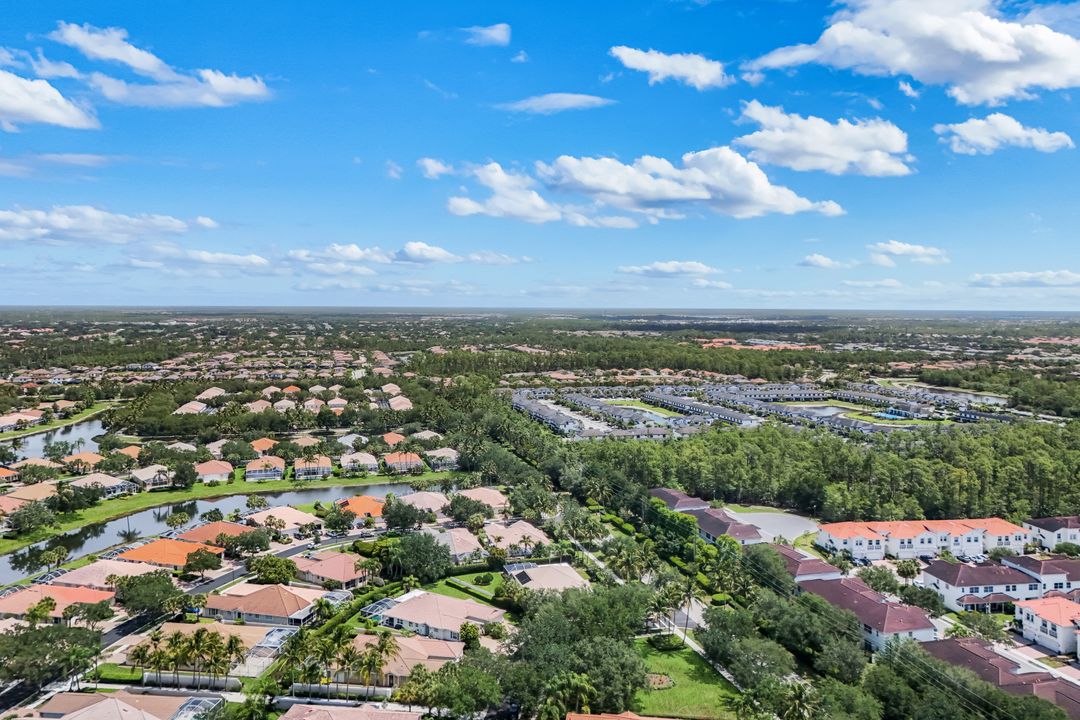 3343 Cayman Ln, Naples, FL 34119