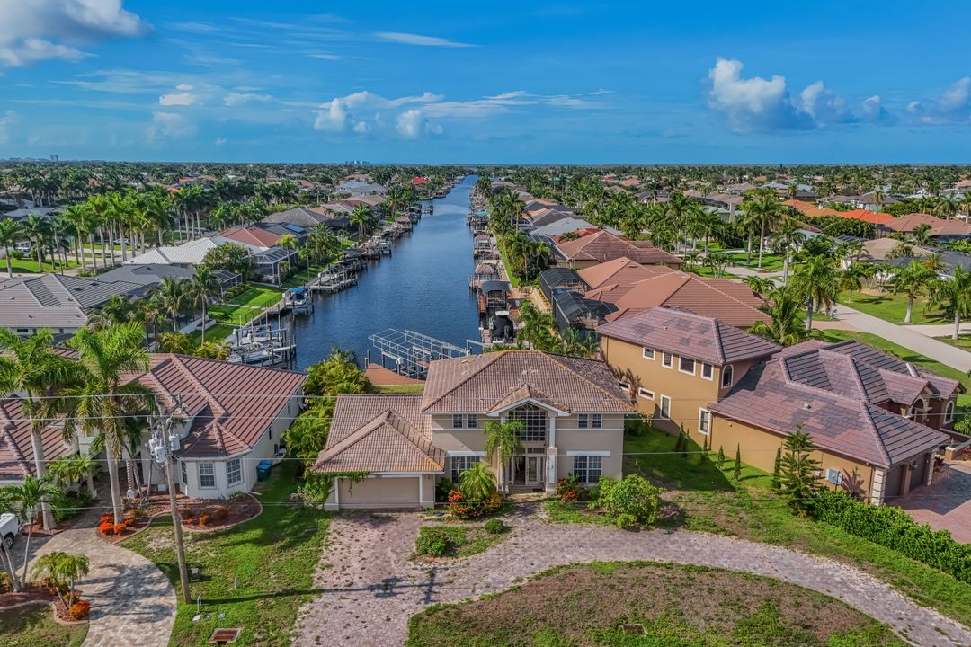 2502 Cape Coral Pkwy W, Cape Coral, FL 33914
