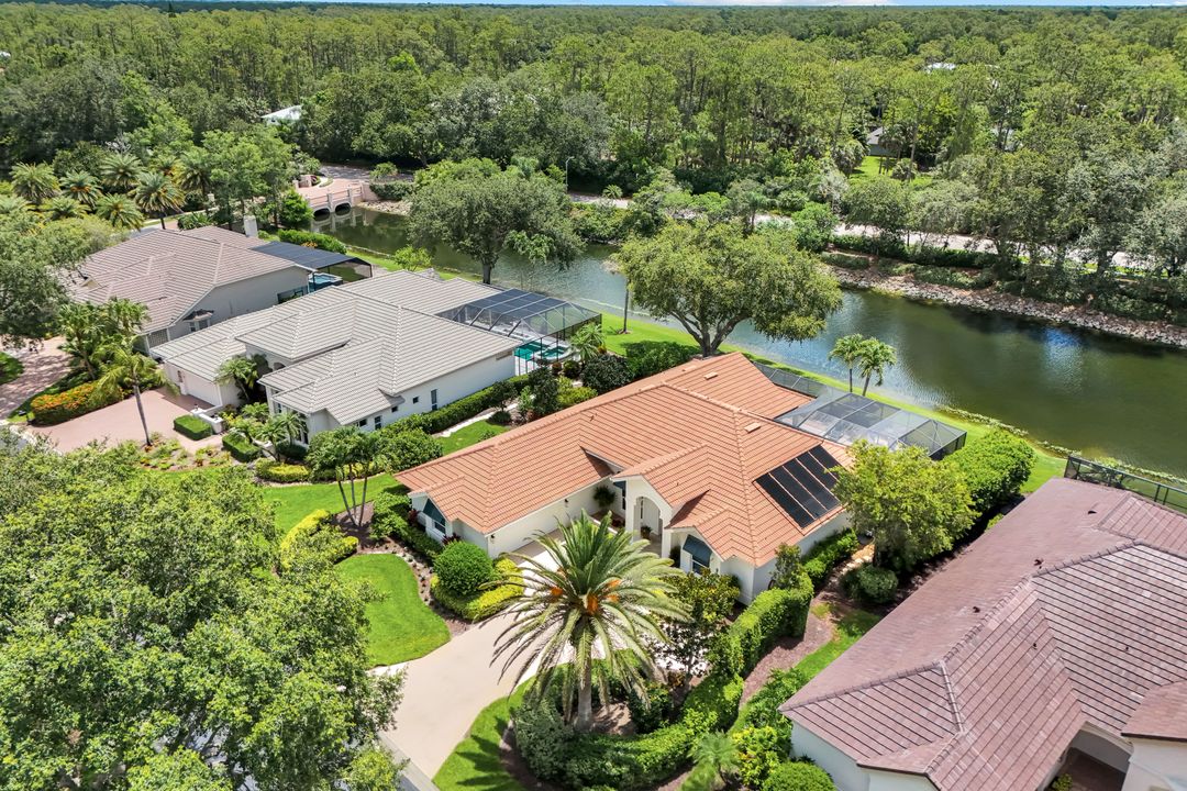 6632 Glen Arbor Way, Naples, FL 34119
