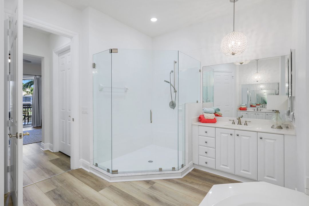 9223 Corfu Ct #202, Naples, FL 34114