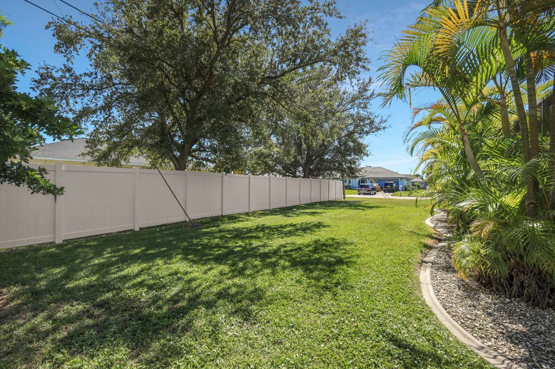 4131 SW 1st Pl, Cape Coral, FL 33914