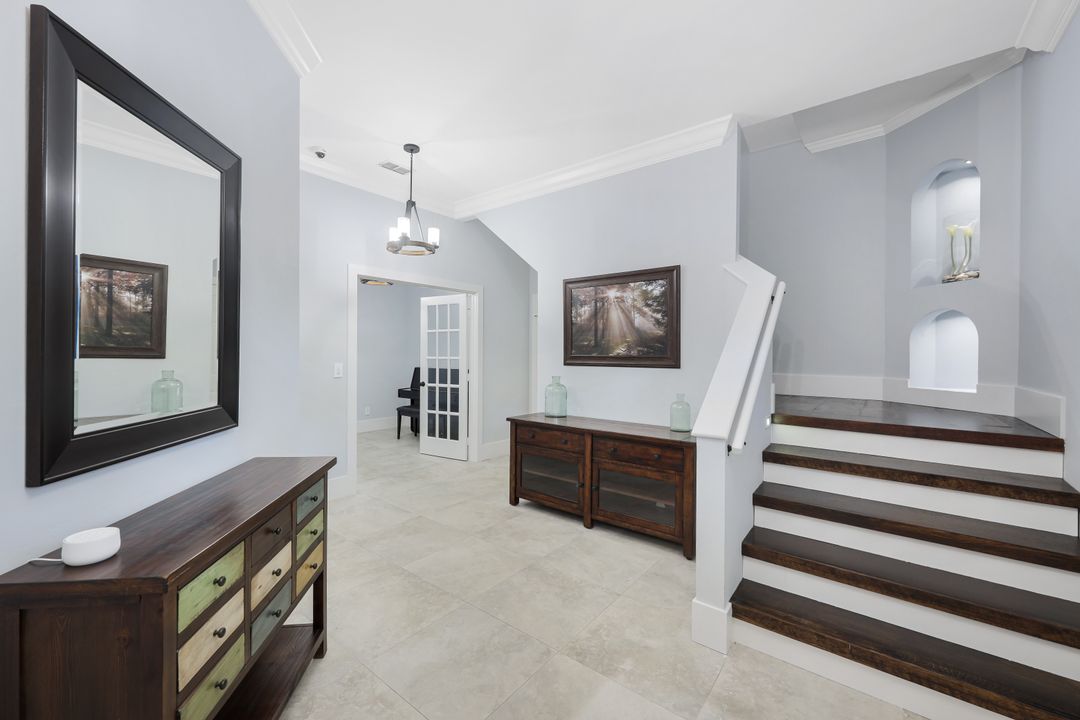 6036 Cedar Tree Ln, Naples, FL 34116