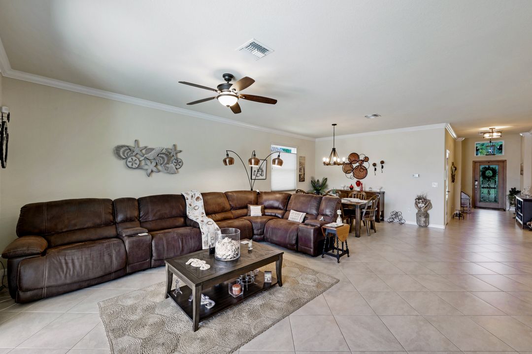 3624 Valle Santa Cir, Cape Coral, FL 33909