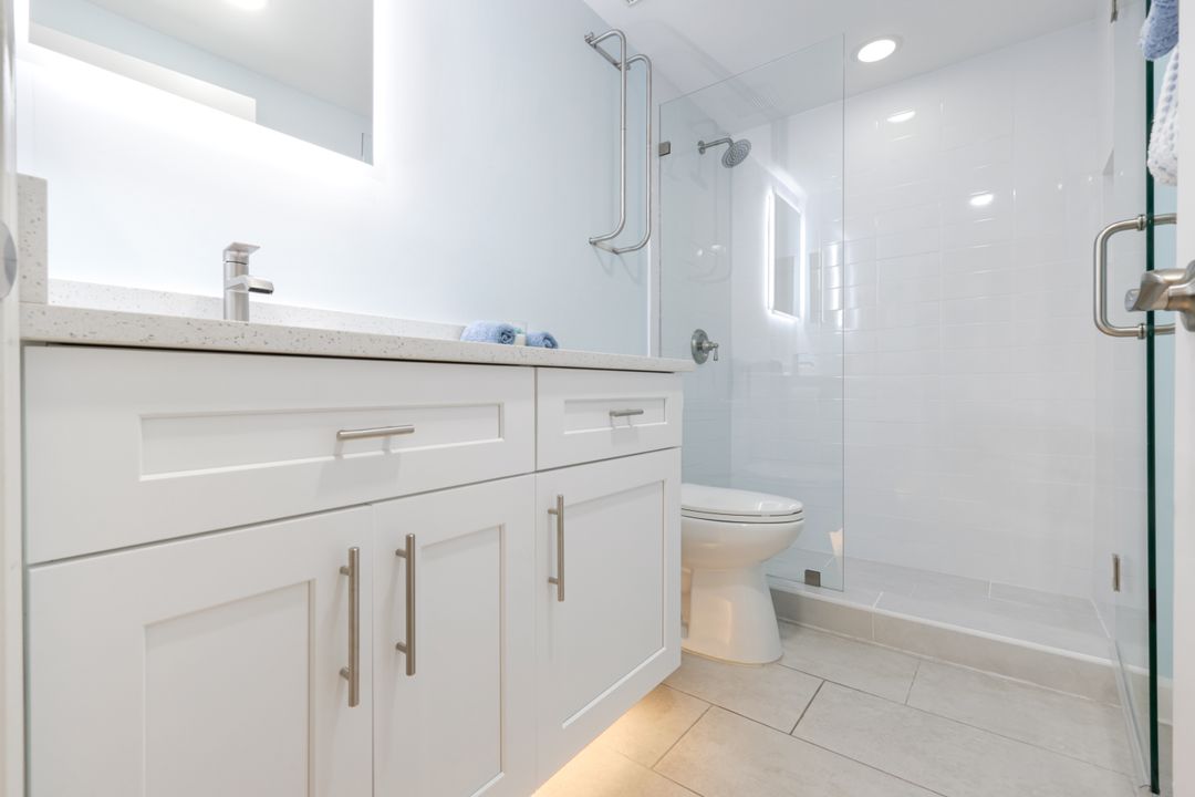 1615 Windy Pines Dr, Naples, FL 34112