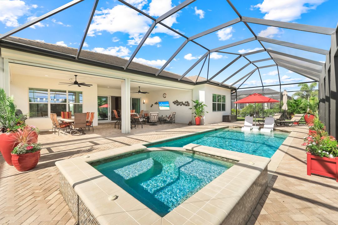 12078 Mimosa St, Naples, FL 34120