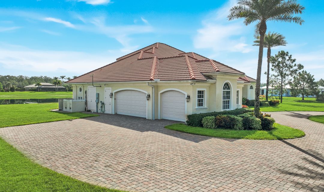 20301 Barefoot Ski Blvd, Estero, FL 33928