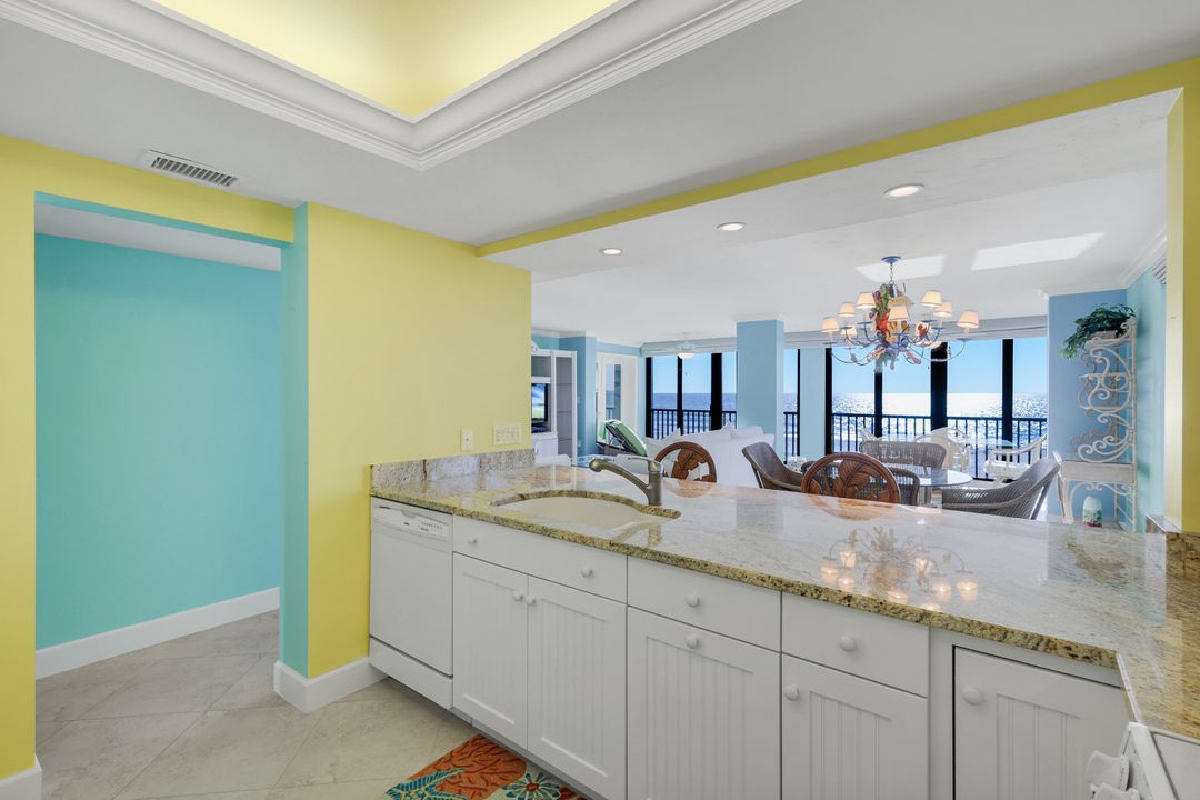 9715 Gulf Shore Dr #104, Naples, FL 34108