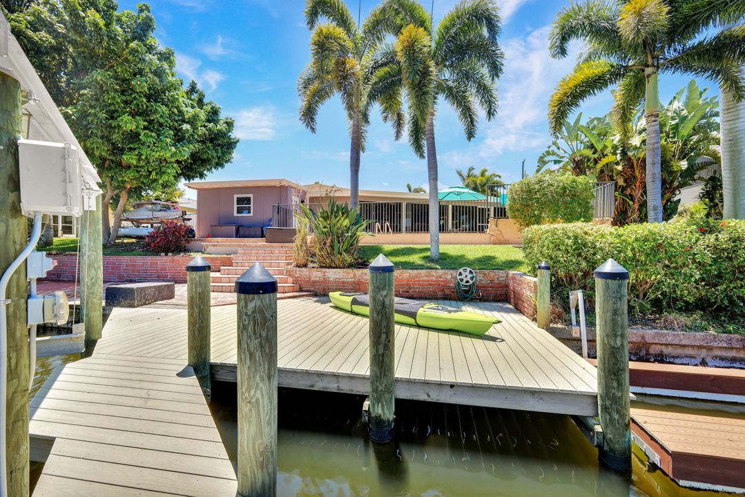 703 SE 33rd Terrace, Cape Coral, FL 33904