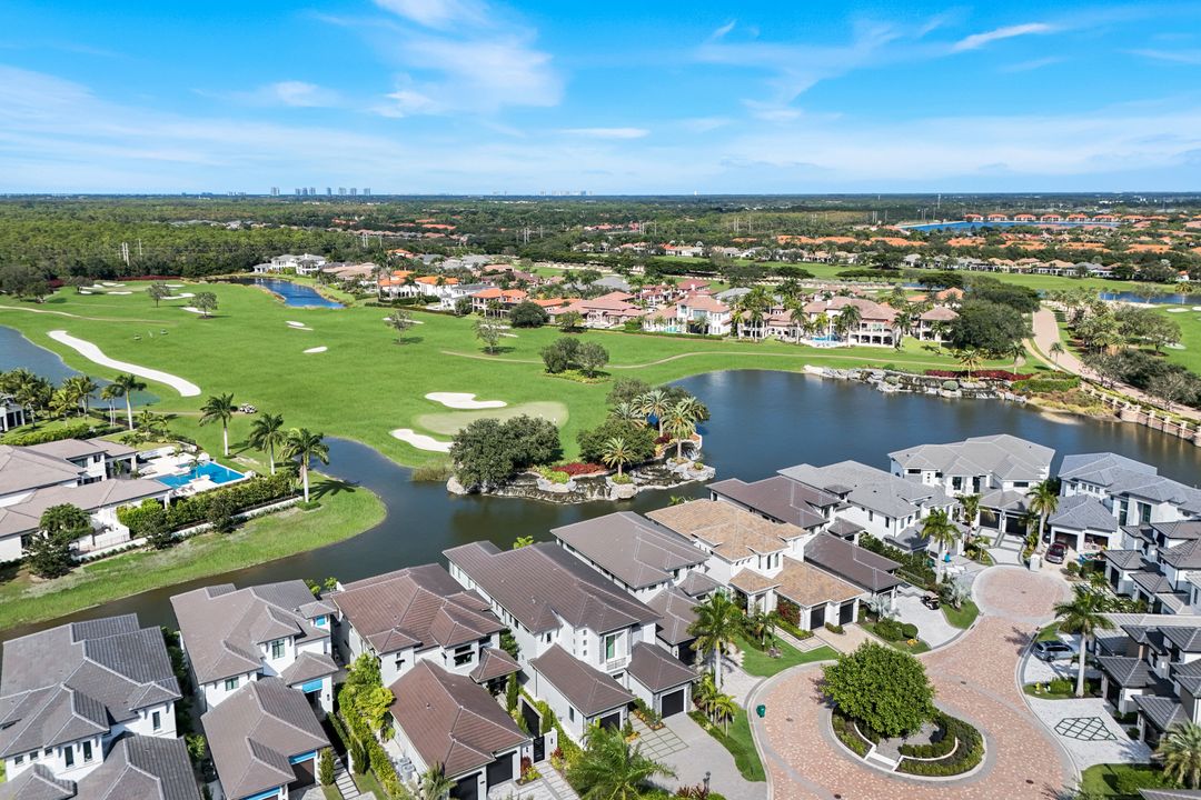 16647 Isola Bella Ln, Naples, FL 34110