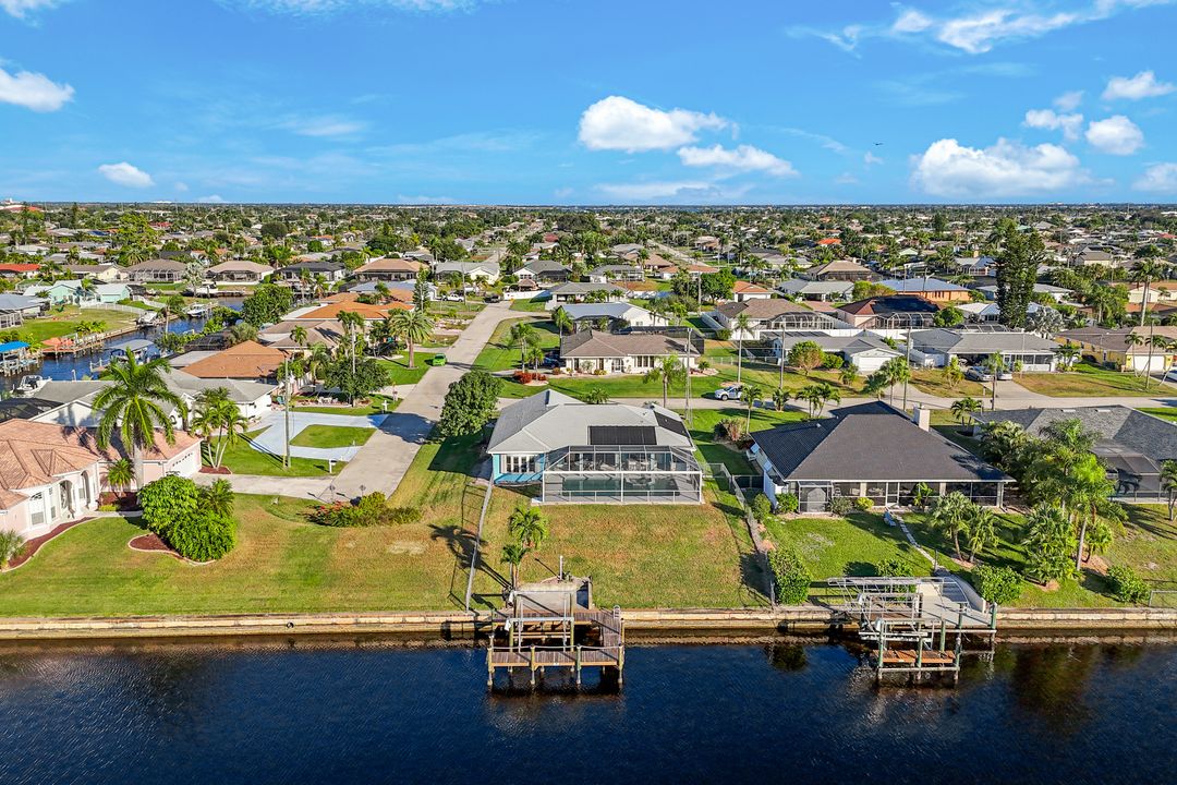 3034 SE 10th Pl, Cape Coral, FL 33904