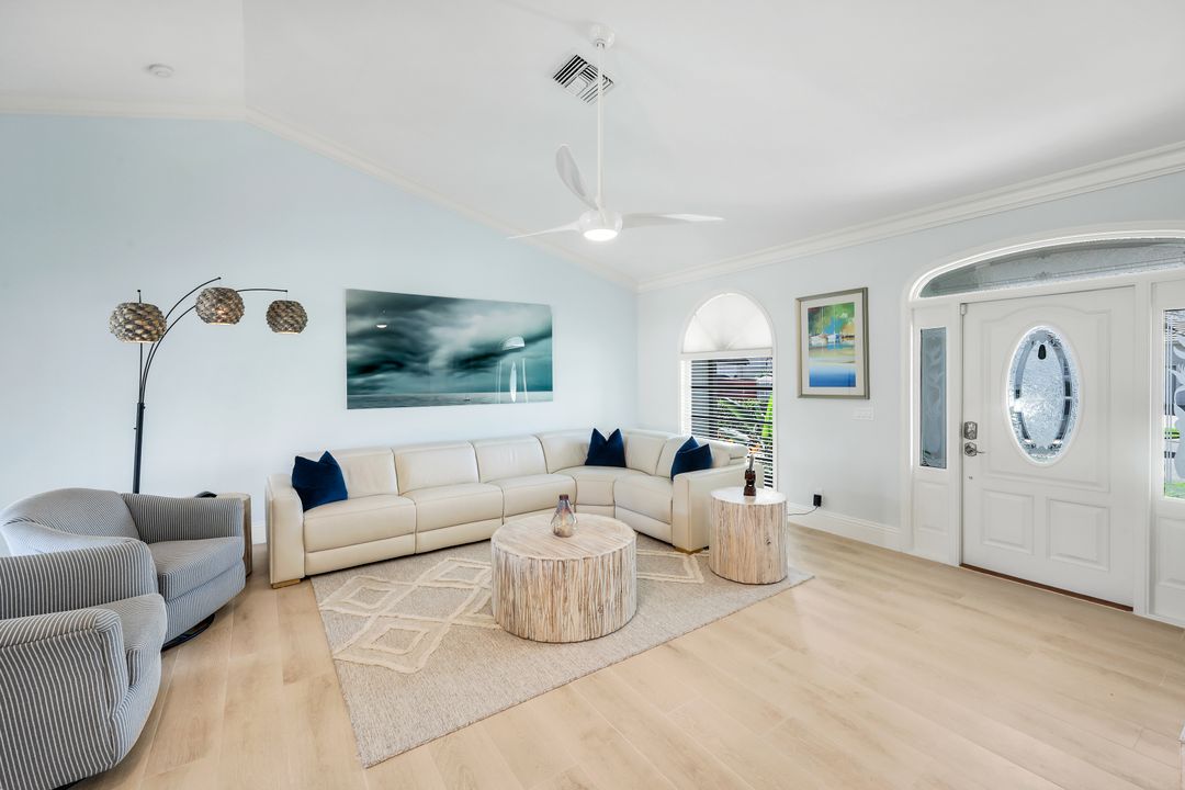 147 Dan River Ct, Marco Island, FL 34145