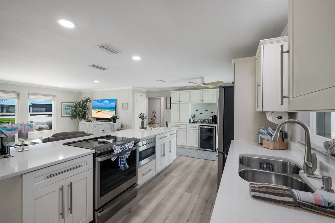 3514 SE 22nd Pl, Cape Coral, FL 33904