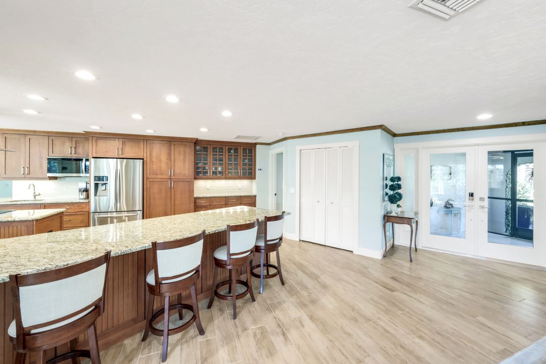 248 Polynesia Ct, Marco Island, FL 34145