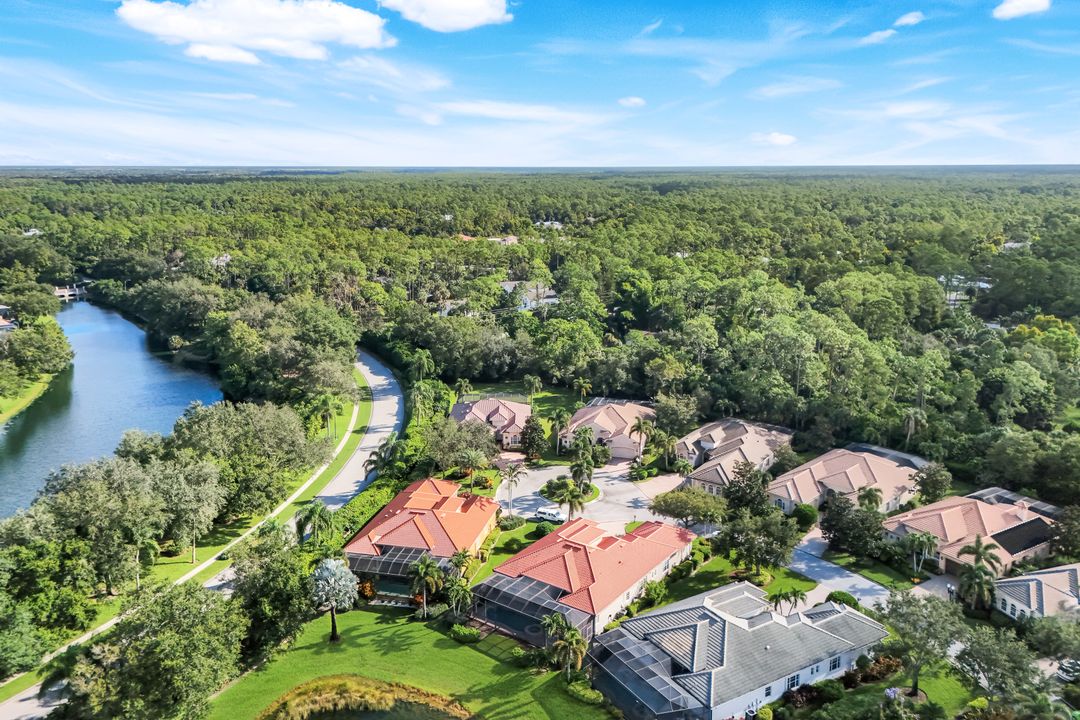 5799 Hammock Isles Dr, Naples, FL 34119