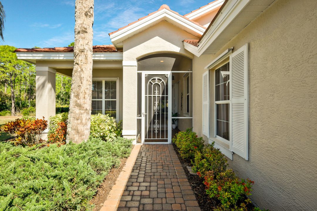 6078 Highwood Park Ct, Naples, FL 34110