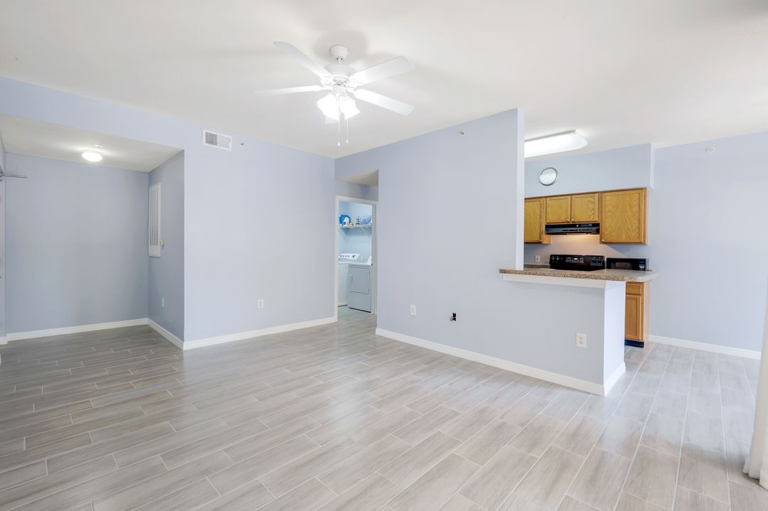 7925 Preserve Cir #325, Naples, FL 34119