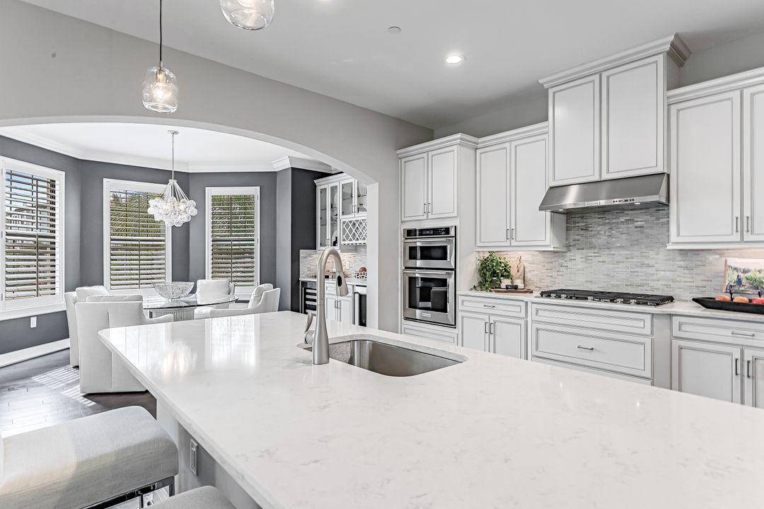 16452 Carrara Way #102, Naples, FL 34110