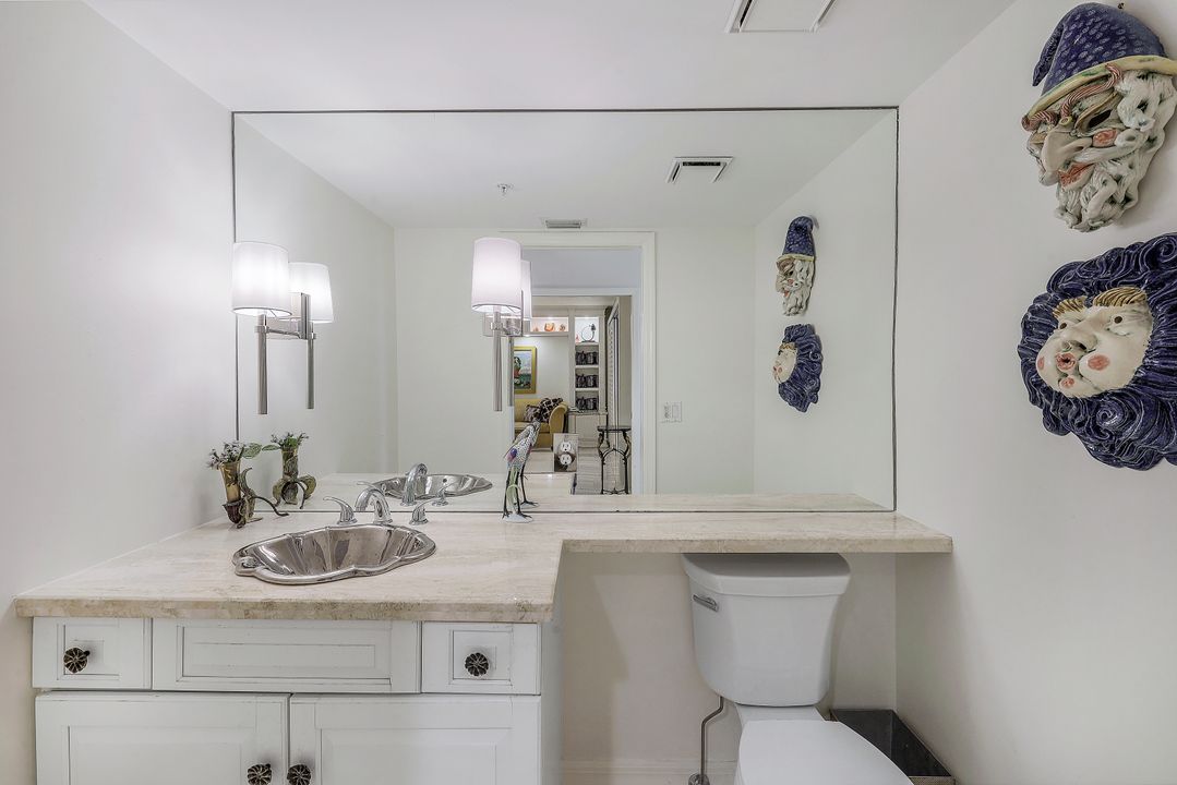 20 Seagate Dr #202, Naples, FL 34103