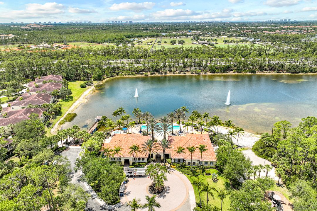 1902 Tarpon Bay Dr N  #101, Naples, FL 34119